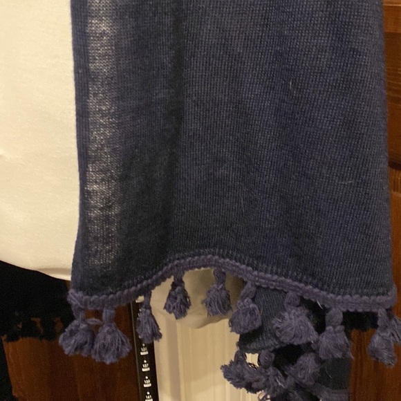 Anna Lane long blue tasseled vest - Picture 3 of 5